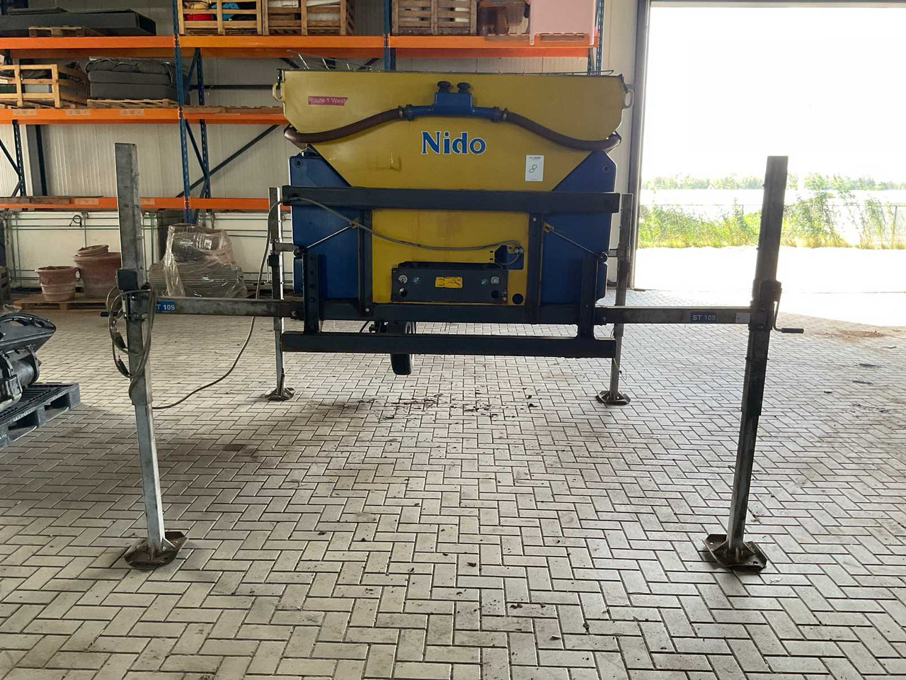 Nido Stratos B11K-27 WCXN-350 - Salzstreuer: das Bild 2 Nido Stratos B11K-27 WCXN-350 - Salzstreuer: das Bild 2