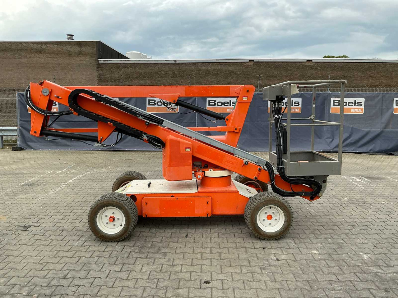 Niftylift Nifty HR12NE - Arbeitsbühne: das Bild 3 Niftylift Nifty HR12NE - Arbeitsbühne: das Bild 3