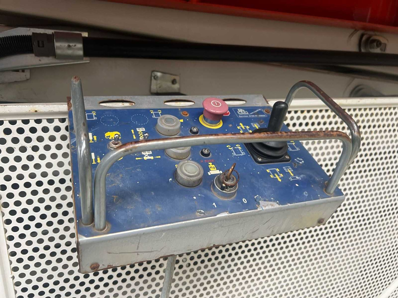 PB - 2014 - S151-12ES - AERIAL PLATFORM - SCISSOR LIFT WORKING HEIGHT 15,7M - Arbeitsbühne: das Bild 3 PB - 2014 - S151-12ES - AERIAL PLATFORM - SCISSOR LIFT WORKING HEIGHT 15,7M - Arbeitsbühne: das Bild 3