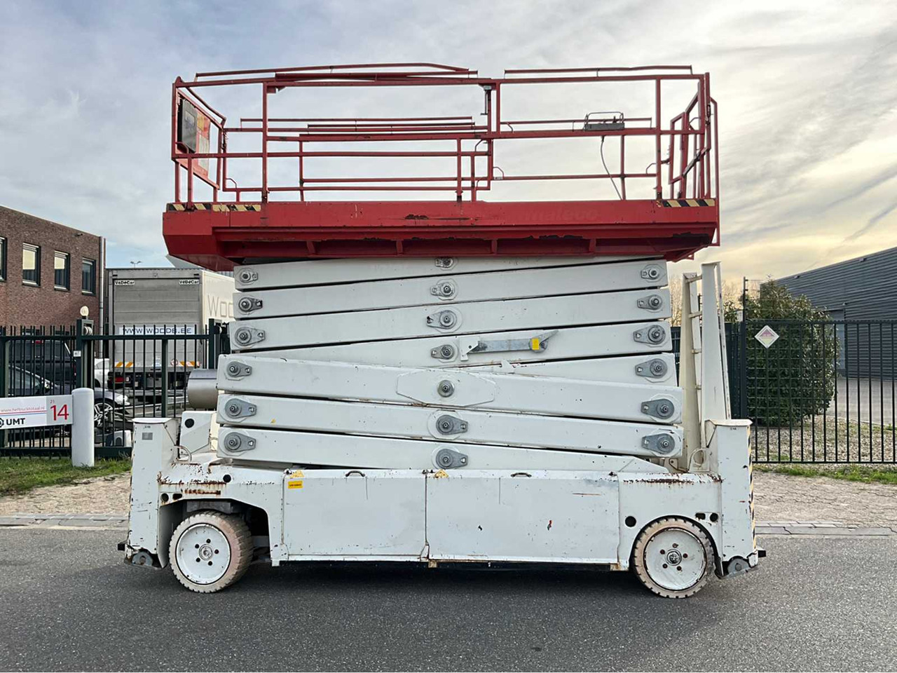 PB - S225-12ES - AERIAL PLATFORM WORKING HEIGHT 22,5 METERS, YEAR OF MANUFACTURE 2011 - Arbeitsbühne: das Bild 3 PB - S225-12ES - AERIAL PLATFORM WORKING HEIGHT 22,5 METERS, YEAR OF MANUFACTURE 2011 - Arbeitsbühne: das Bild 3