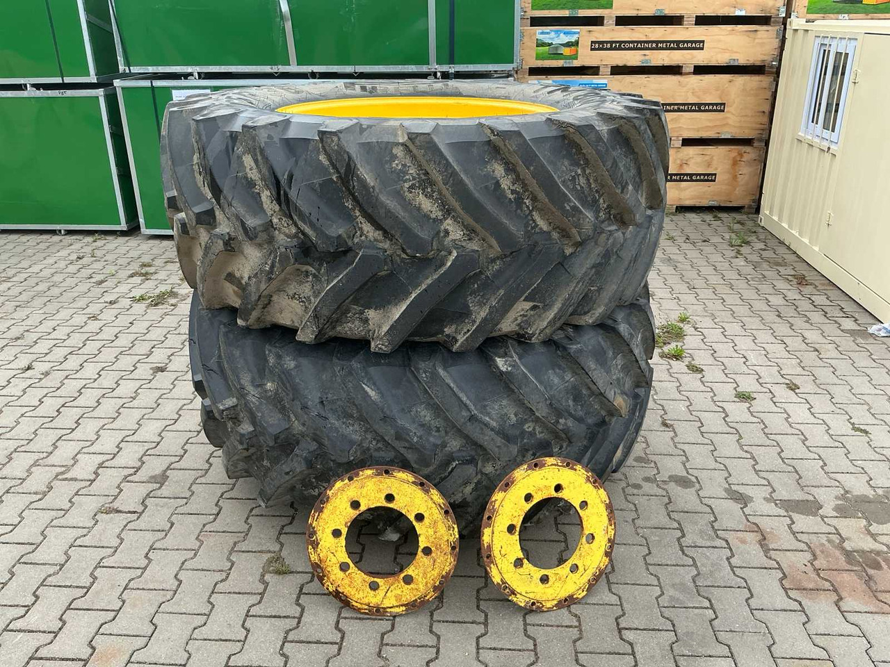 Pirelli TM800 - Felgen und Reifen für Traktor: das Bild 1 Pirelli TM800 - Felgen und Reifen für Traktor: das Bild 1