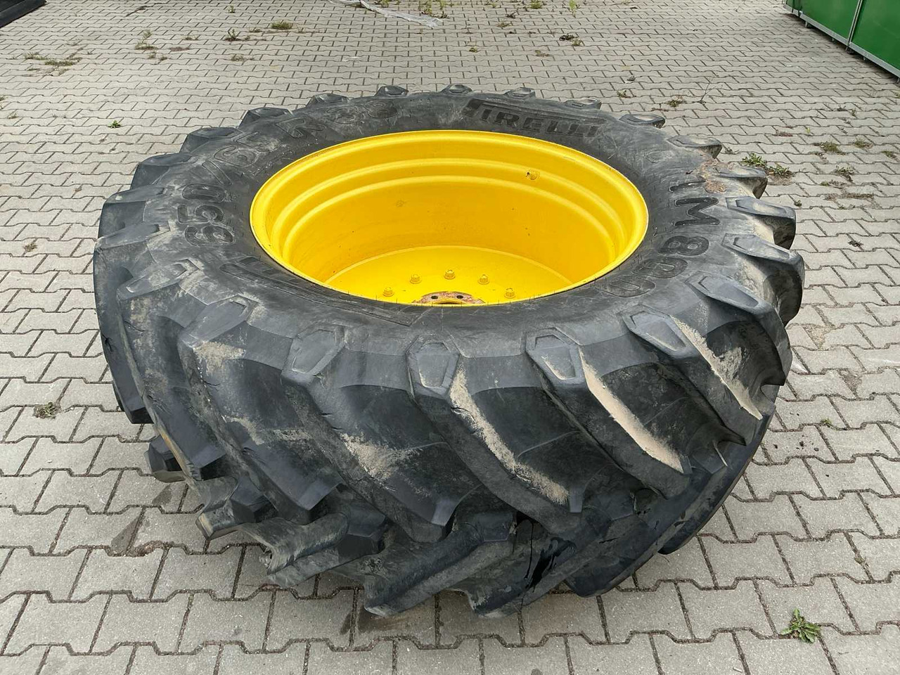 Pirelli TM800 - Felgen und Reifen für Traktor: das Bild 5 Pirelli TM800 - Felgen und Reifen für Traktor: das Bild 5