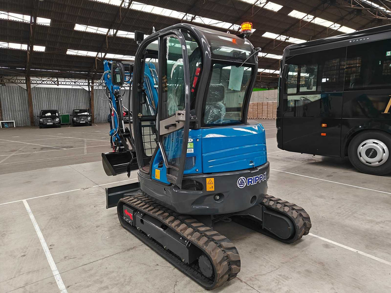 RIPPA - 2025 - R32 - MINI EXCAVATOR - Minibagger: das Bild 4 RIPPA - 2025 - R32 - MINI EXCAVATOR - Minibagger: das Bild 4