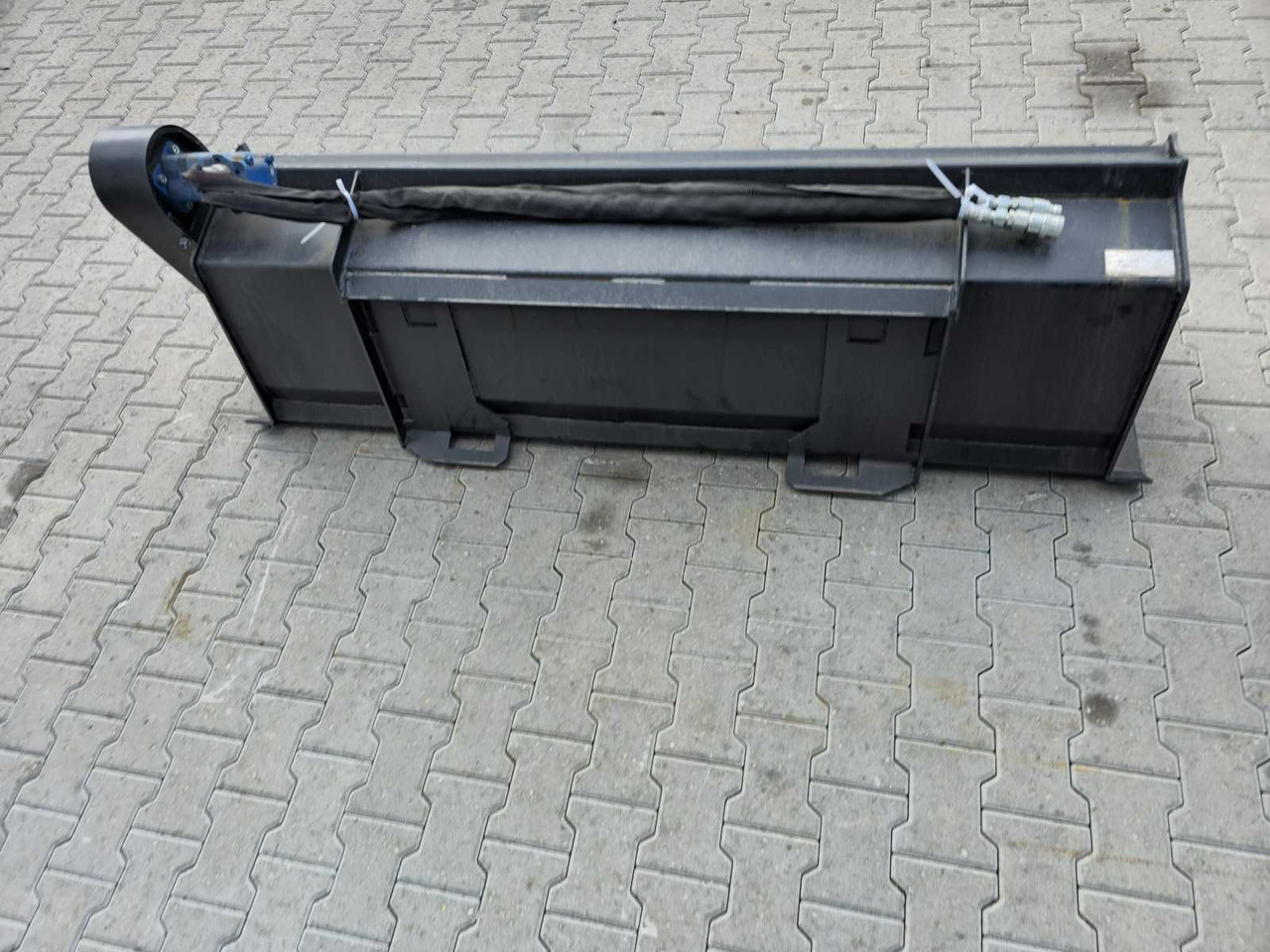 Rhino-Cross 660x2160x750 - Technik für Bodenbearbeitung: das Bild 5 Rhino-Cross 660x2160x750 - Technik für Bodenbearbeitung: das Bild 5