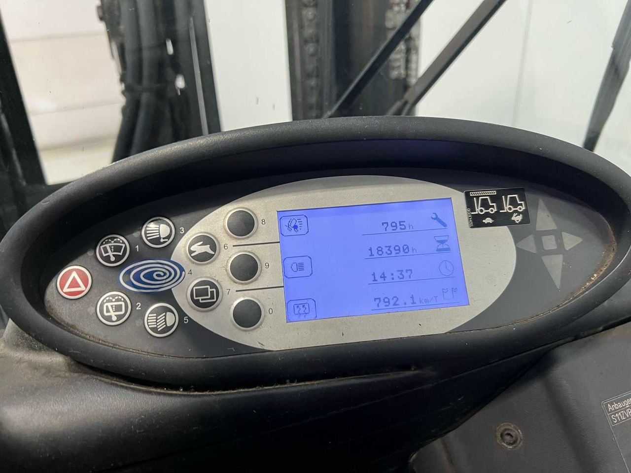 STILL - 2017 - RX 20-18 - FORKLIFT TRIPLEX - FORK POSITIONER - FREELIFT - SIDESHIFT - Gabelstapler: das Bild 5 STILL - 2017 - RX 20-18 - FORKLIFT TRIPLEX - FORK POSITIONER - FREELIFT - SIDESHIFT - Gabelstapler: das Bild 5