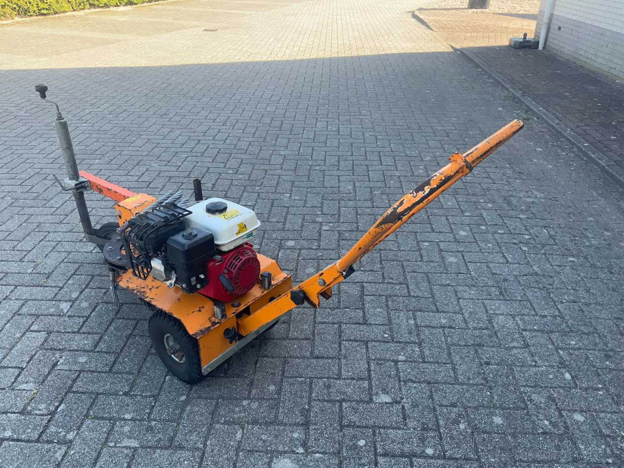 Schmitz WKB 605 - Technik für Bodenbearbeitung: das Bild 1 Schmitz WKB 605 - Technik für Bodenbearbeitung: das Bild 1