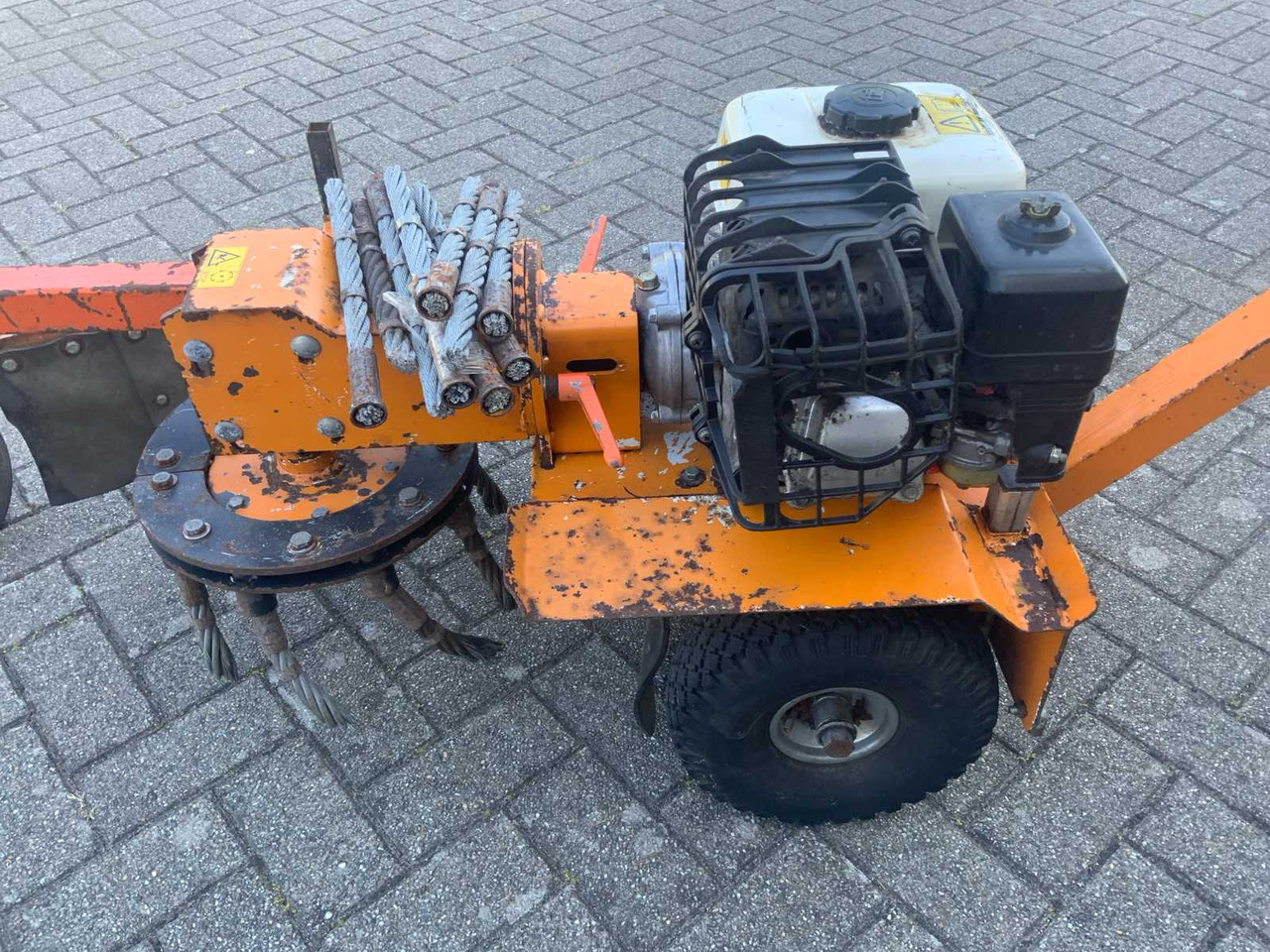 Schmitz WKB 605 - Technik für Bodenbearbeitung: das Bild 4 Schmitz WKB 605 - Technik für Bodenbearbeitung: das Bild 4