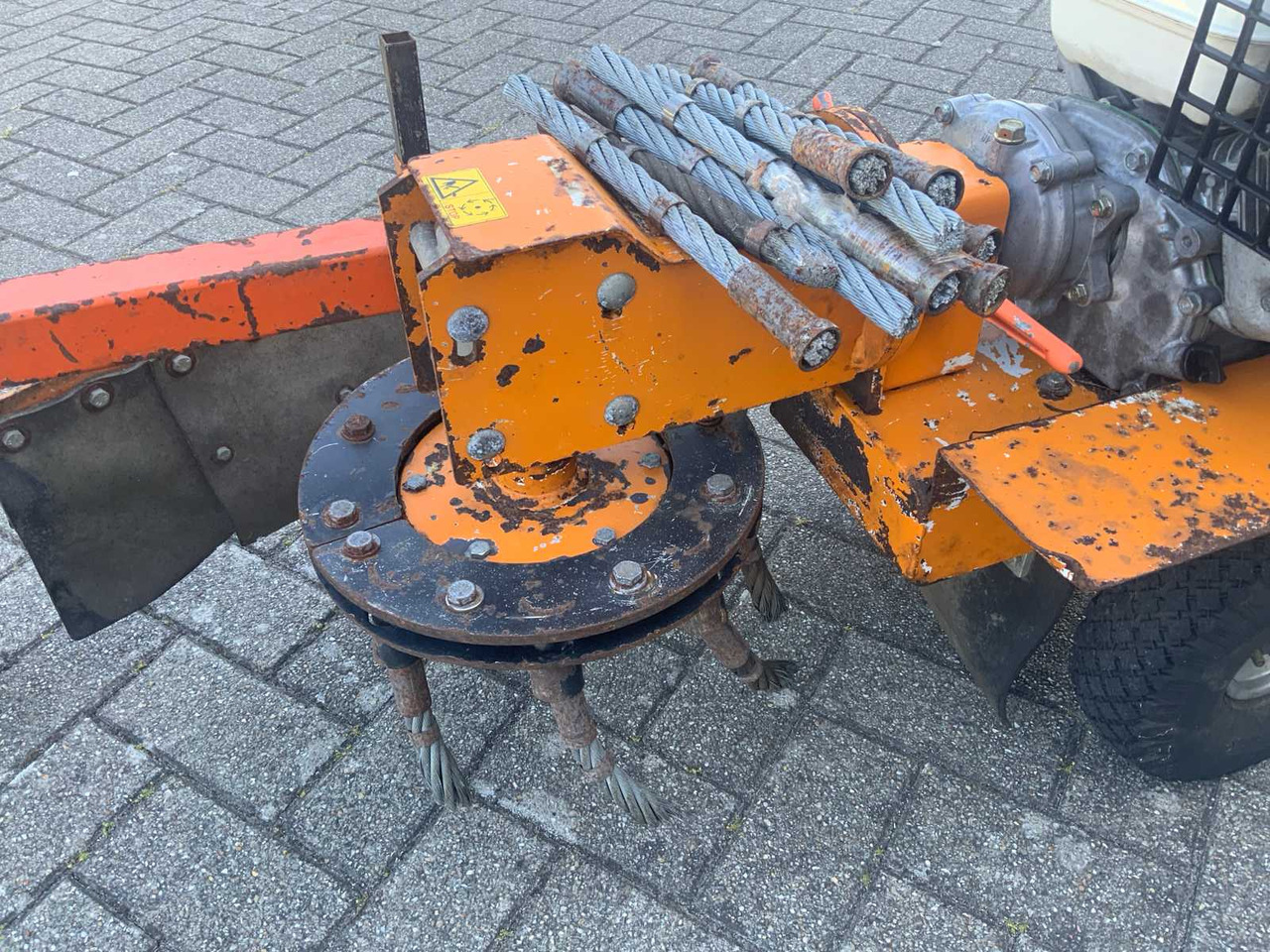 Schmitz WKB 605 - Technik für Bodenbearbeitung: das Bild 5 Schmitz WKB 605 - Technik für Bodenbearbeitung: das Bild 5