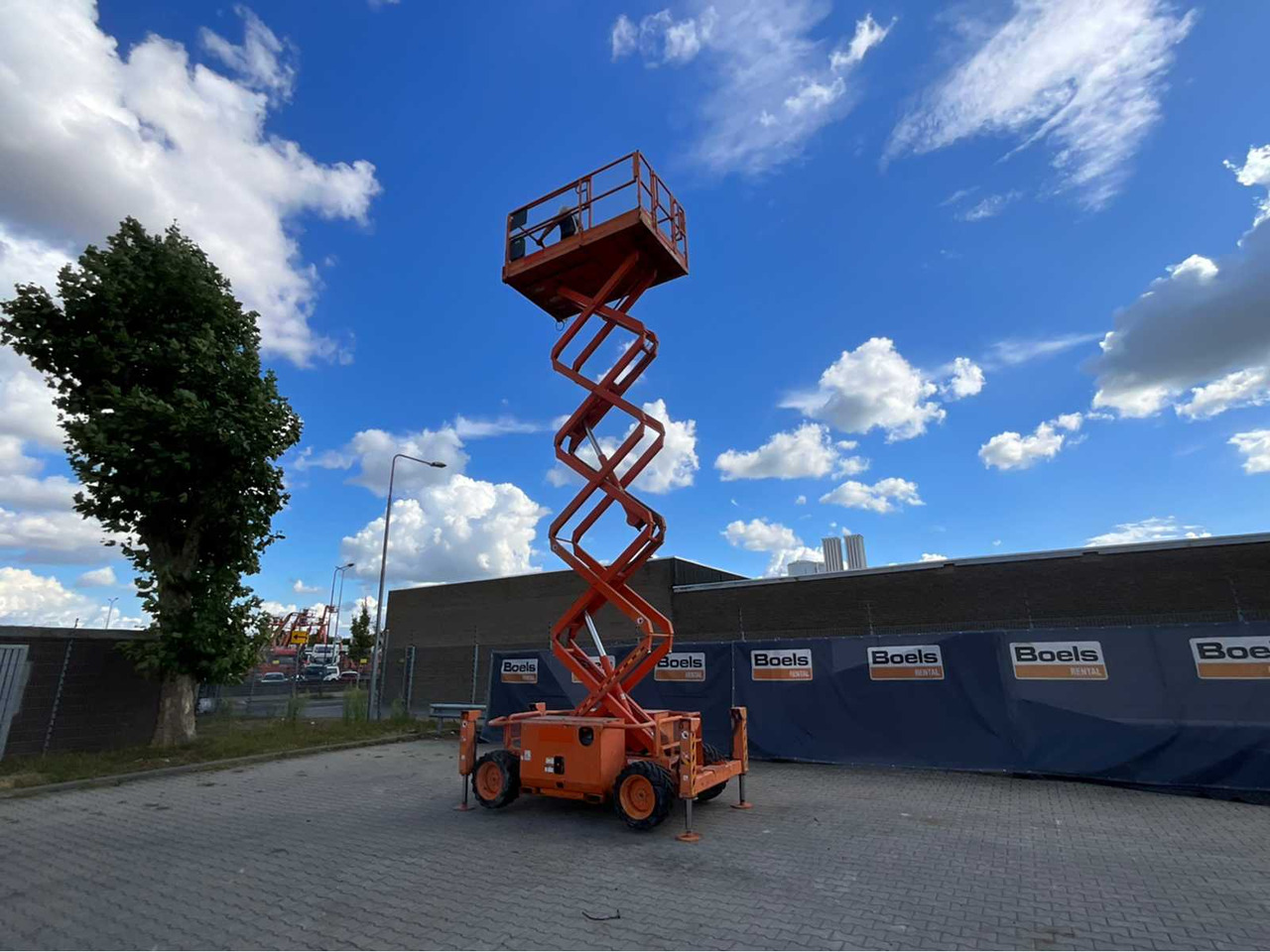 SkyJack SJ 6832 RT - Arbeitsbühne: das Bild 1 SkyJack SJ 6832 RT - Arbeitsbühne: das Bild 1