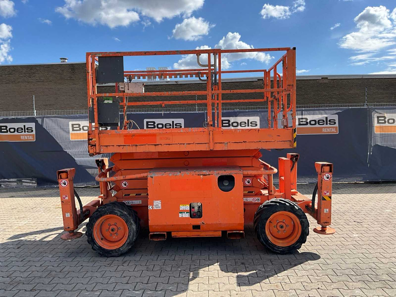 SkyJack SJ 6832 RT - Arbeitsbühne: das Bild 3 SkyJack SJ 6832 RT - Arbeitsbühne: das Bild 3