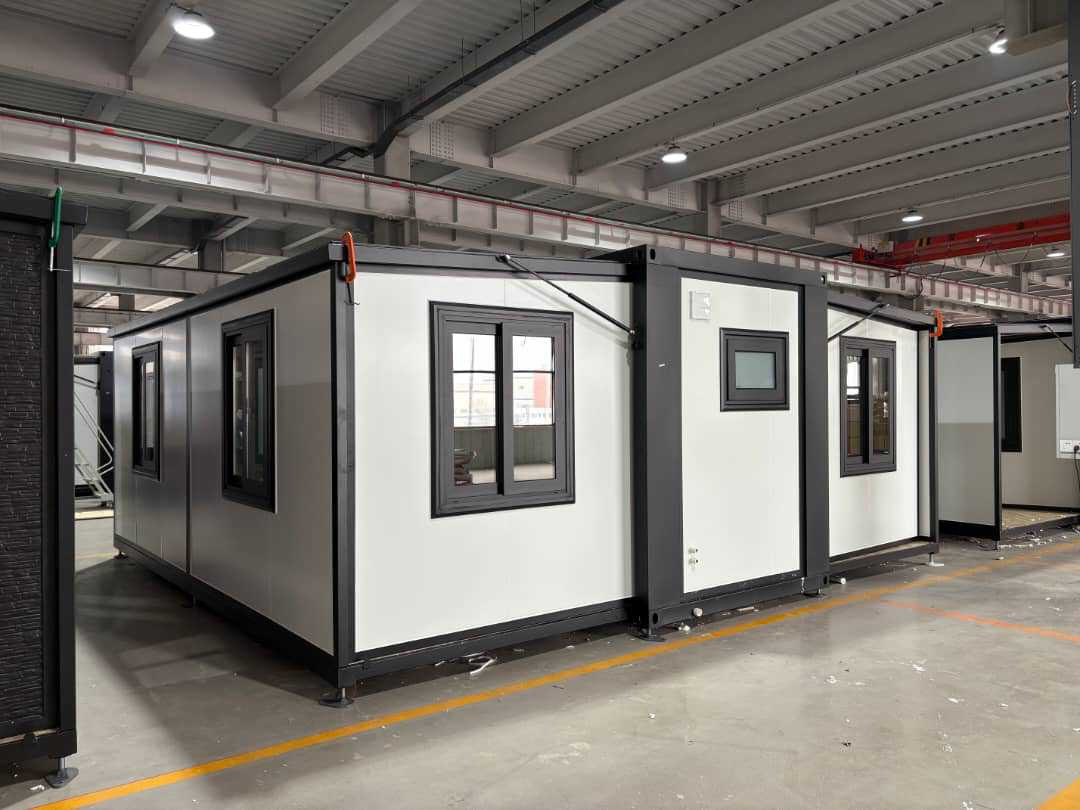 Stahlworks Deluxe (19ft*20ft) - Wohncontainer: das Bild 3 Stahlworks Deluxe (19ft*20ft) - Wohncontainer: das Bild 3