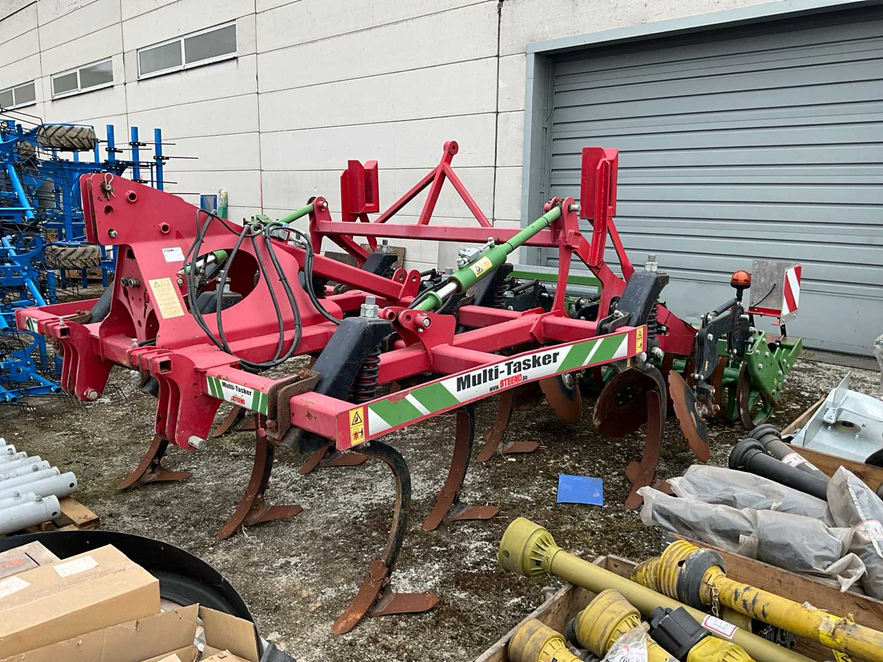 Steeno Multi tasker 300 - Grubber: das Bild 4 Steeno Multi tasker 300 - Grubber: das Bild 4