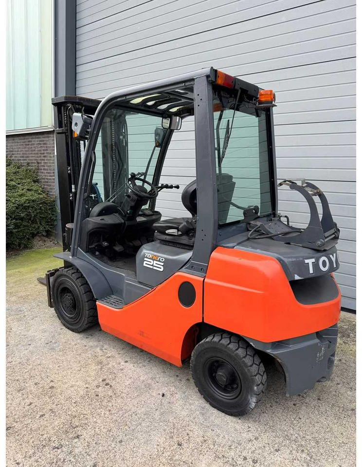 TOYOTA - 2017 - 02-8-FGF-25 - 4.7M TRIPLEX - FORKLIFT - Gabelstapler: das Bild 3 TOYOTA - 2017 - 02-8-FGF-25 - 4.7M TRIPLEX - FORKLIFT - Gabelstapler: das Bild 3
