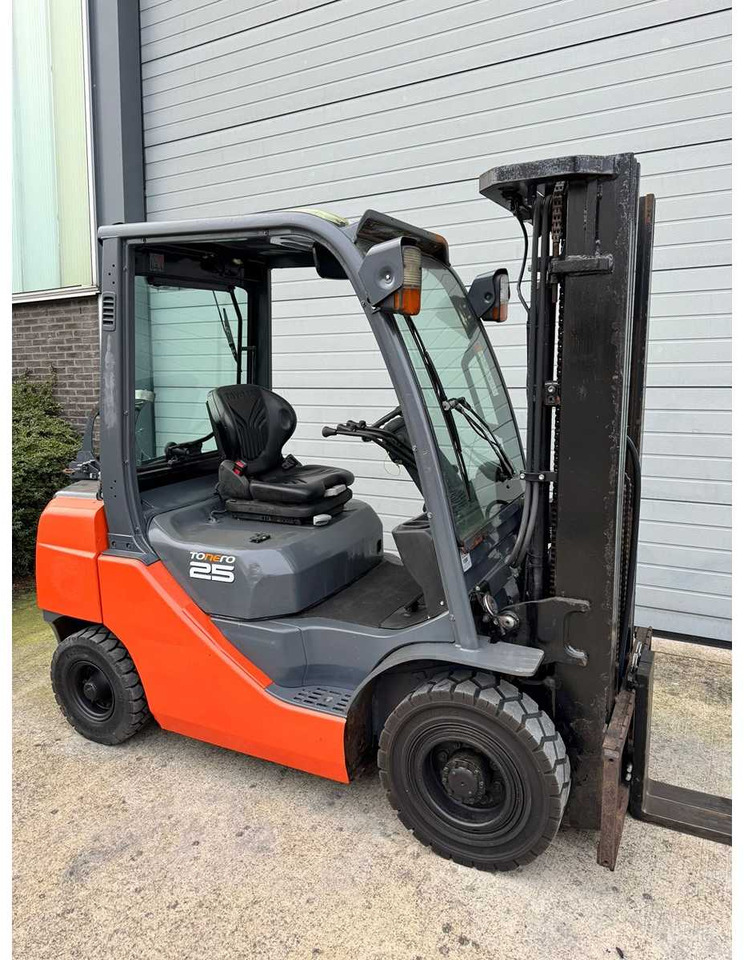 TOYOTA - 2017 - 02-8-FGF-25 - 4.7M TRIPLEX - FORKLIFT - Gabelstapler: das Bild 5 TOYOTA - 2017 - 02-8-FGF-25 - 4.7M TRIPLEX - FORKLIFT - Gabelstapler: das Bild 5