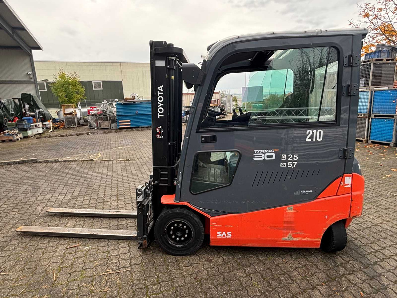 TOYOTA 8FBMT30 ELECTRIC FORKLIFT - Gabelstapler: das Bild 1 TOYOTA 8FBMT30 ELECTRIC FORKLIFT - Gabelstapler: das Bild 1