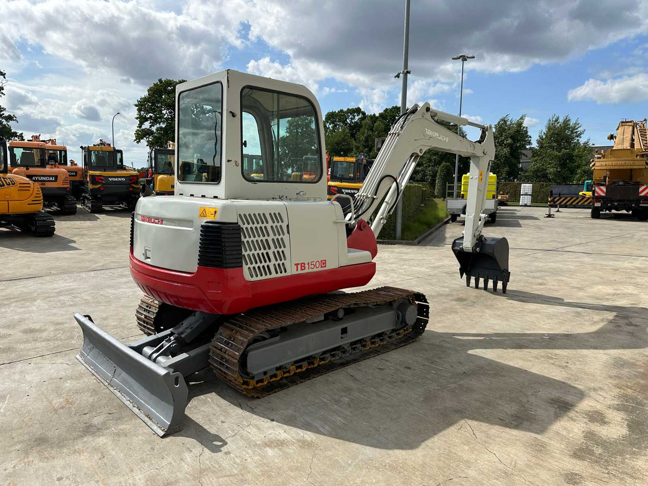 Takeuchi TB150C - Kettenbagger: das Bild 4 Takeuchi TB150C - Kettenbagger: das Bild 4