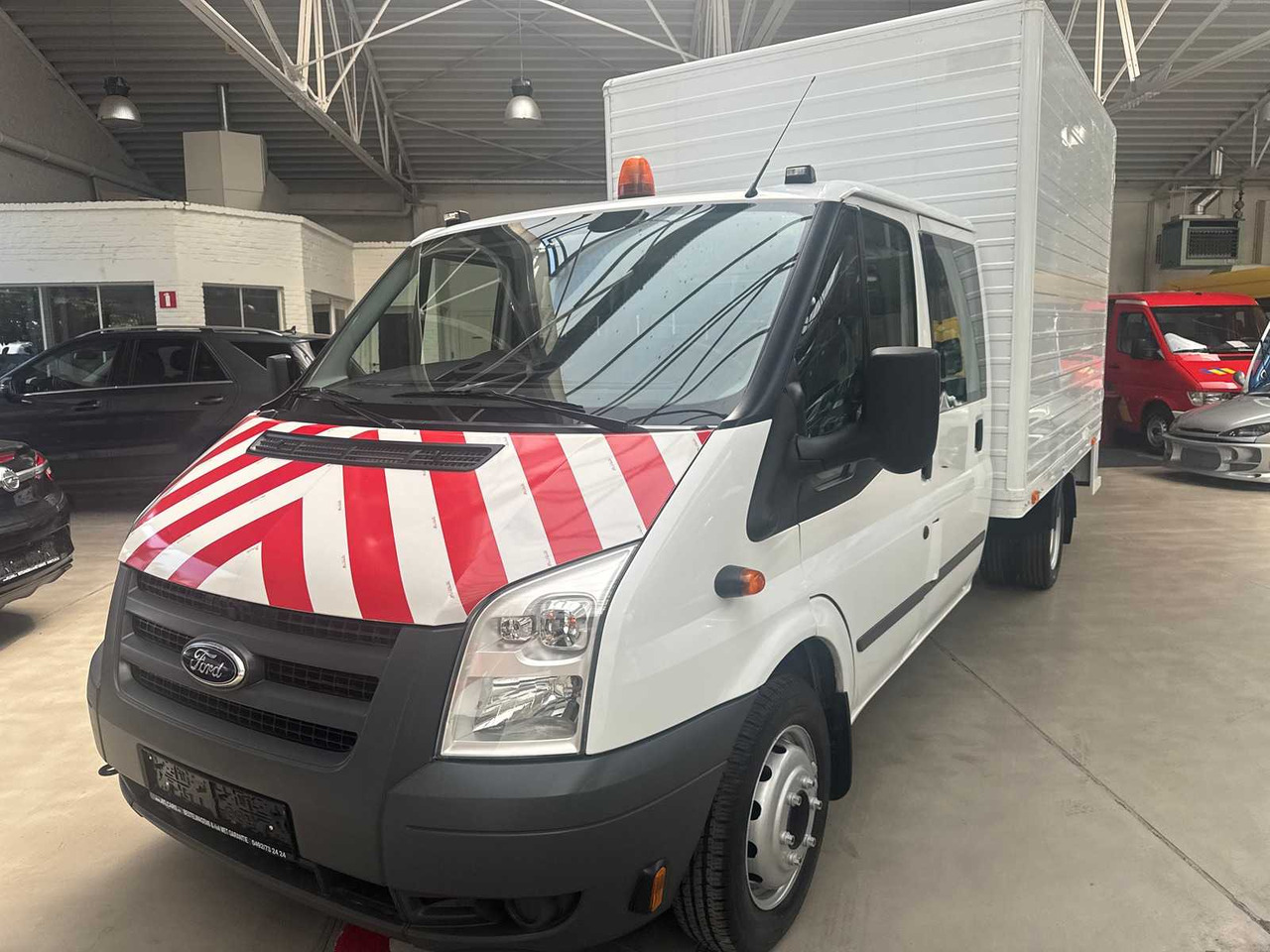 2009 FORD TRANSIT DOUBLE CAB !! 79,000KM!! - Transporter: das Bild 1 2009 FORD TRANSIT DOUBLE CAB !! 79,000KM!! - Transporter: das Bild 1