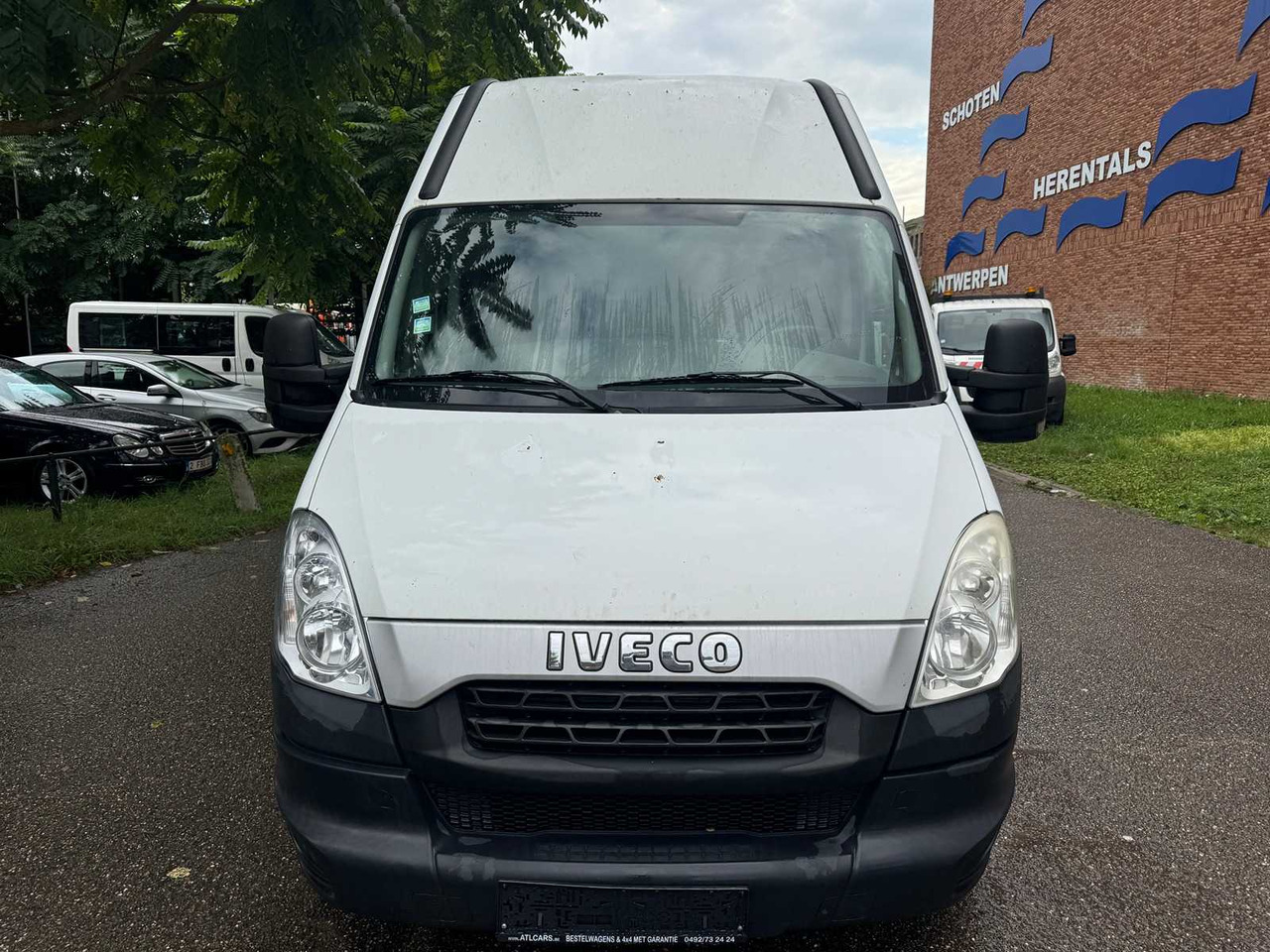 Transporter 2012 IVECO DAILY 35S17 3.0D: das Bild 9