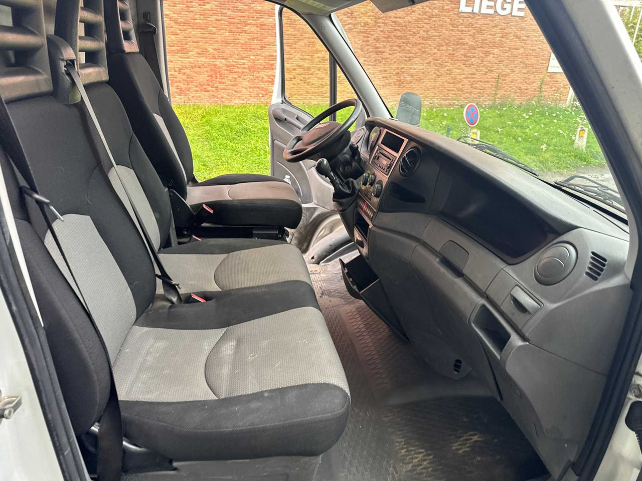 Transporter 2012 IVECO DAILY 35S17 3.0D: das Bild 13