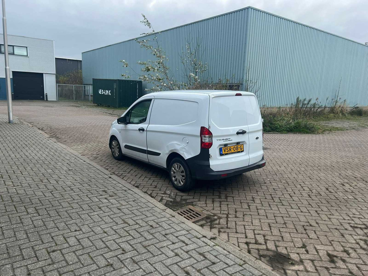 FORD - 1.5 TDCI AMBIENTE START&STOP - TRANSIT COURIER, VSR-08-G - Transporter: das Bild 4 FORD - 1.5 TDCI AMBIENTE START&STOP - TRANSIT COURIER, VSR-08-G - Transporter: das Bild 4