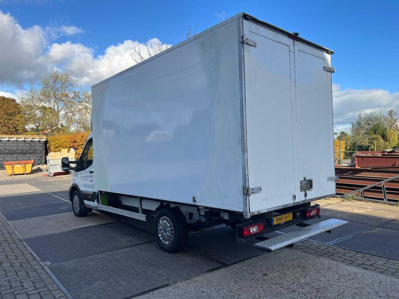 FORD TRANSIT 350 2.0 TDCI L4H1 TREND VAN | VHV-11-T - Transporter: das Bild 4 FORD TRANSIT 350 2.0 TDCI L4H1 TREND VAN | VHV-11-T - Transporter: das Bild 4