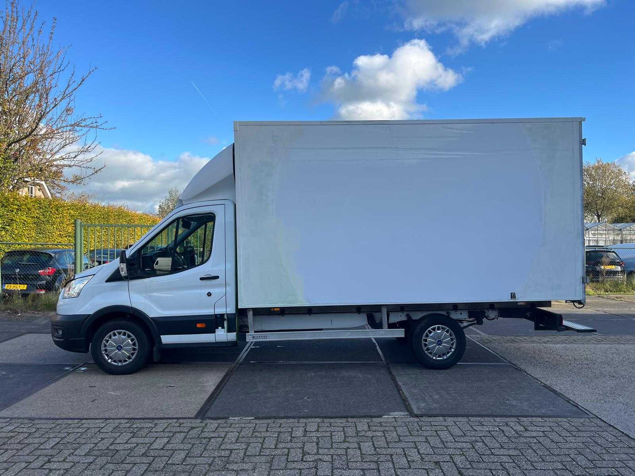FORD TRANSIT 350 2.0 TDCI L4H1 TREND VAN | VHV-11-T - Transporter: das Bild 3 FORD TRANSIT 350 2.0 TDCI L4H1 TREND VAN | VHV-11-T - Transporter: das Bild 3