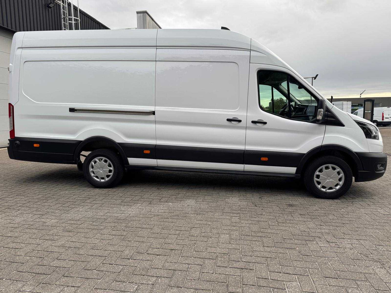 FORD - TRANSIT - FCD - VAN - Transporter: das Bild 5 FORD - TRANSIT - FCD - VAN - Transporter: das Bild 5