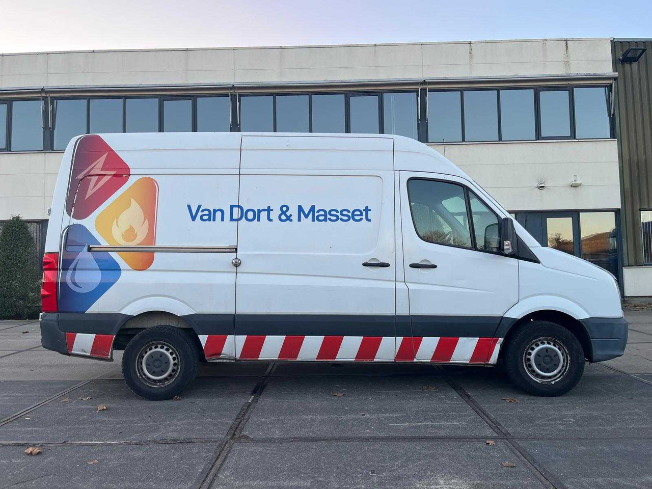 VOLKSWAGEN CRAFTER 35 2.0 TDI L2H2 | VFH-94-N - Transporter: das Bild 4 VOLKSWAGEN CRAFTER 35 2.0 TDI L2H2 | VFH-94-N - Transporter: das Bild 4