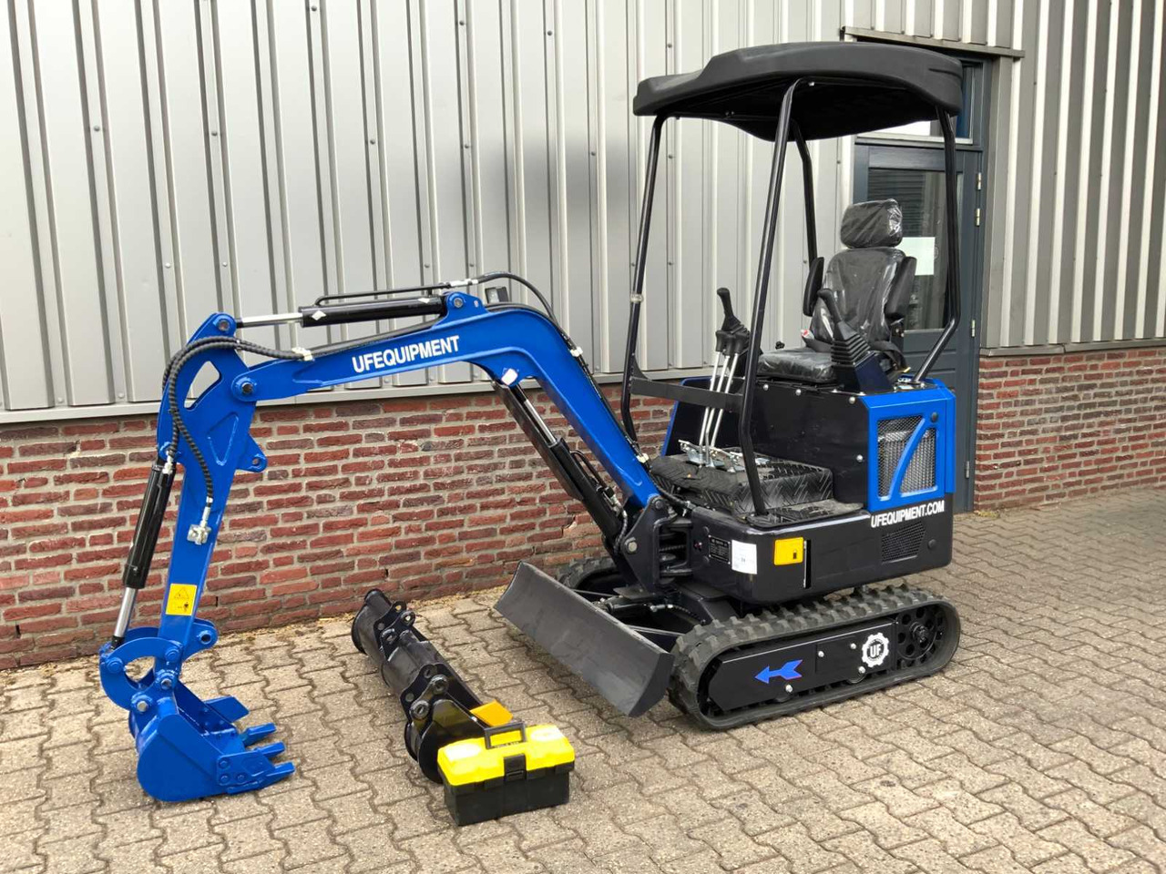 UF Equipment NM-E15 - Minibagger: das Bild 1 UF Equipment NM-E15 - Minibagger: das Bild 1