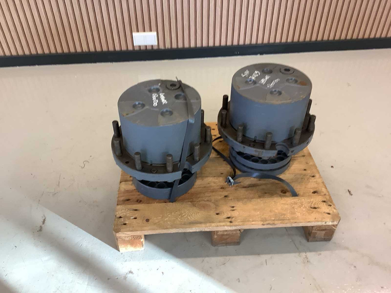 UNUSED 2X LIEBHERR 914 FINAL DELAY - Mobilbagger: das Bild 2 UNUSED 2X LIEBHERR 914 FINAL DELAY - Mobilbagger: das Bild 2