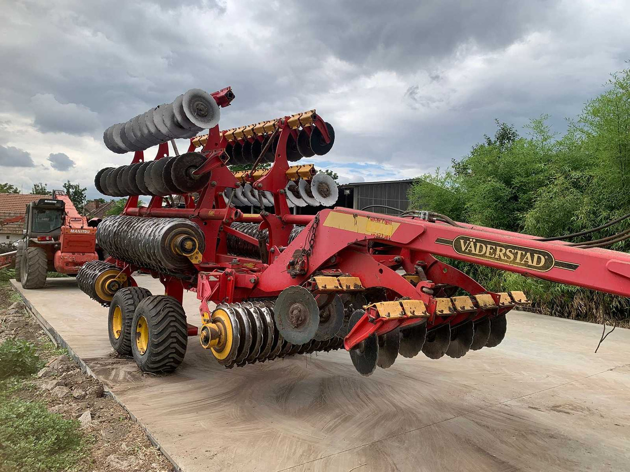 Vaderstad Carrier CR 820 - Rückewagen: das Bild 3 Vaderstad Carrier CR 820 - Rückewagen: das Bild 3