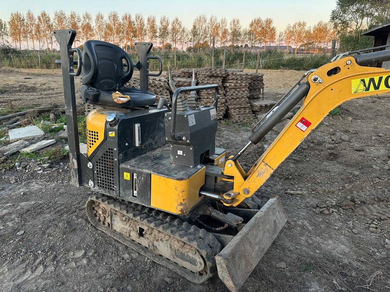 WCM CTX8010 - Minibagger: das Bild 4 WCM CTX8010 - Minibagger: das Bild 4