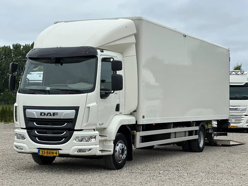 DAF LF 210 LF210.14. EURO6. 2021.288dkm. 810x248x230. 5797kg Laadvermogen. - Koffer LKW: das Bild 1 DAF LF 210 LF210.14. EURO6. 2021.288dkm. 810x248x230. 5797kg Laadvermogen. - Koffer LKW: das Bild 1
