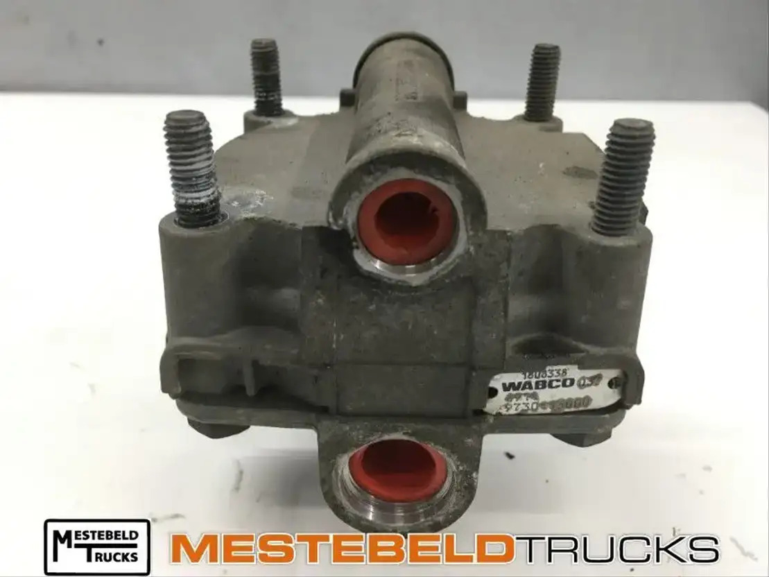 DAF Relaisventiel - Bremsteile für LKW: das Bild 1 DAF Relaisventiel - Bremsteile für LKW: das Bild 1