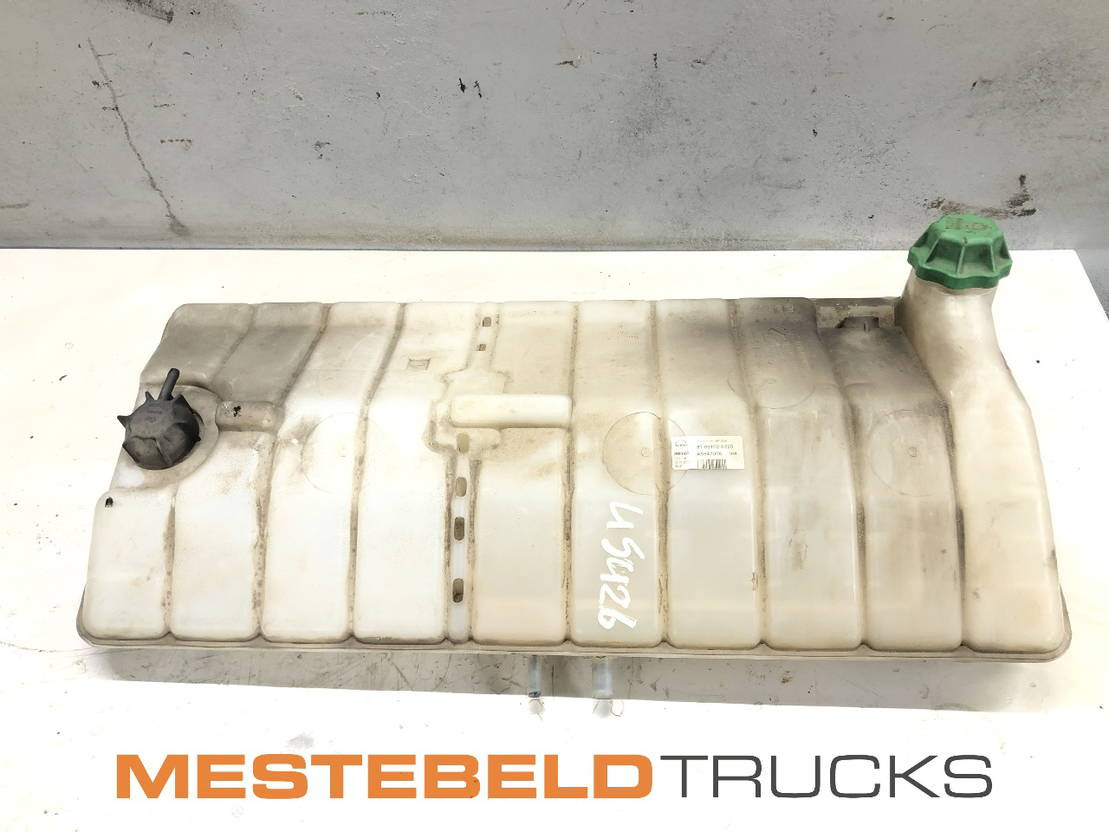 MAN Expansietank M2000 - Ausgleichsbehälter für LKW: das Bild 1 MAN Expansietank M2000 - Ausgleichsbehälter für LKW: das Bild 1