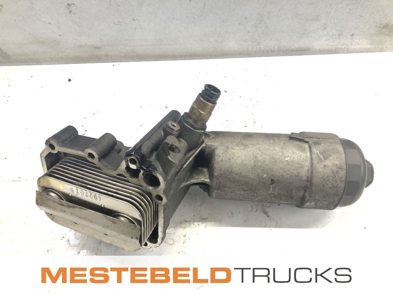 MAN Oliekoelermoduul D0834 TGL - Motor für LKW: das Bild 1 MAN Oliekoelermoduul D0834 TGL - Motor für LKW: das Bild 1