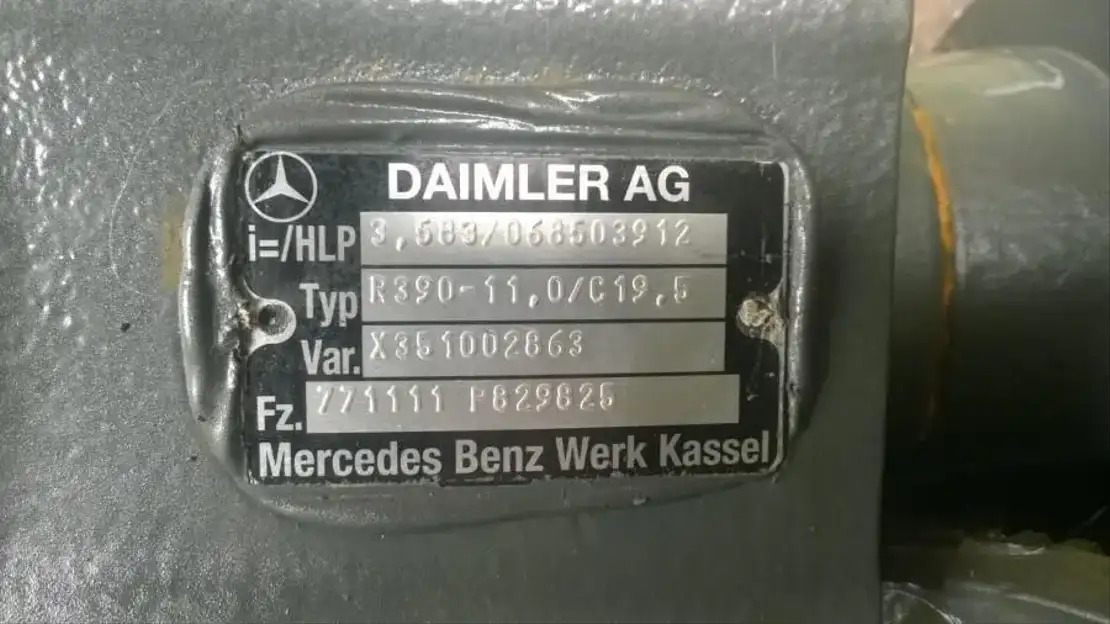 Mercedes-Benz Differentieel R390-11.0/C19.5 - Hinterachse für LKW: das Bild 3 Mercedes-Benz Differentieel R390-11.0/C19.5 - Hinterachse für LKW: das Bild 3