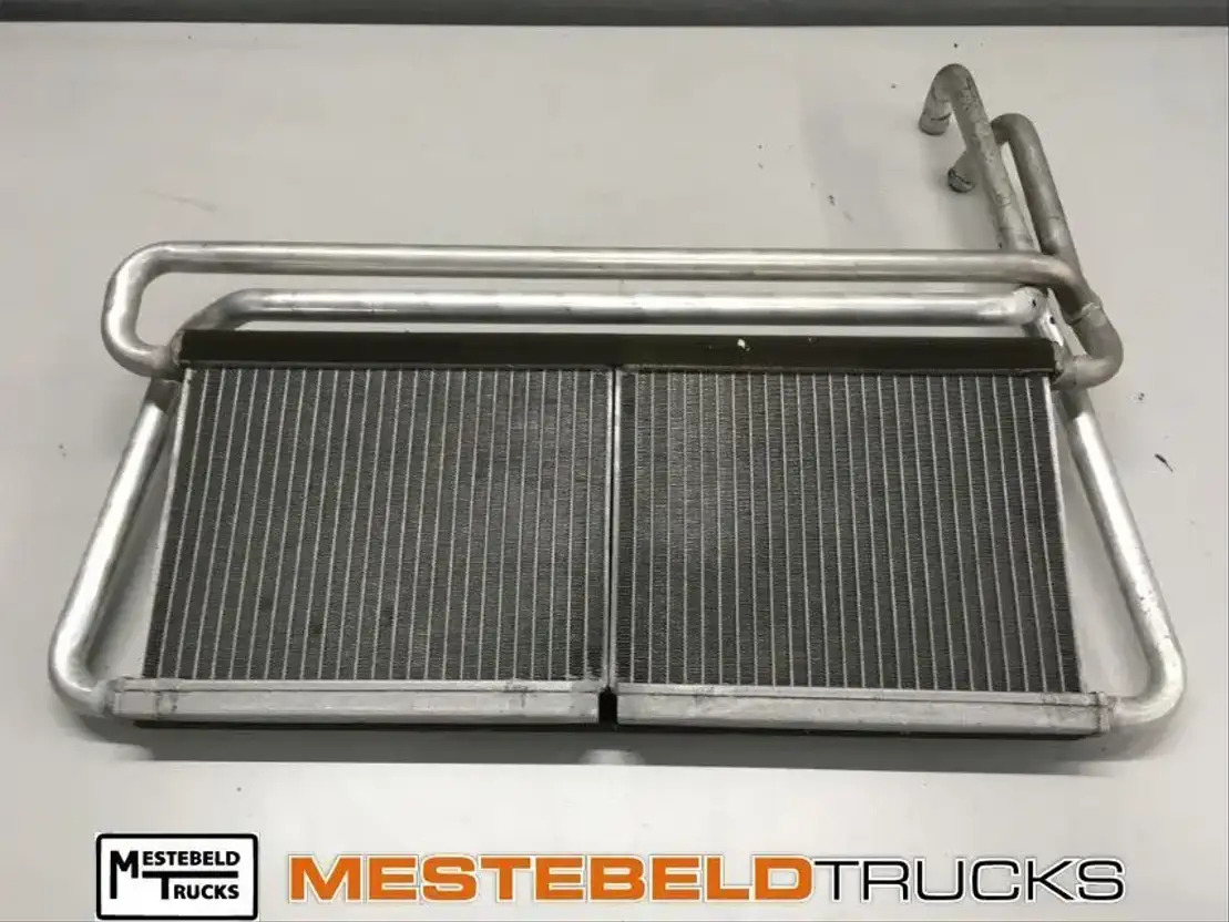 Scania Kachelradiateur R-serie - Kühlsystem für LKW: das Bild 1 Scania Kachelradiateur R-serie - Kühlsystem für LKW: das Bild 1