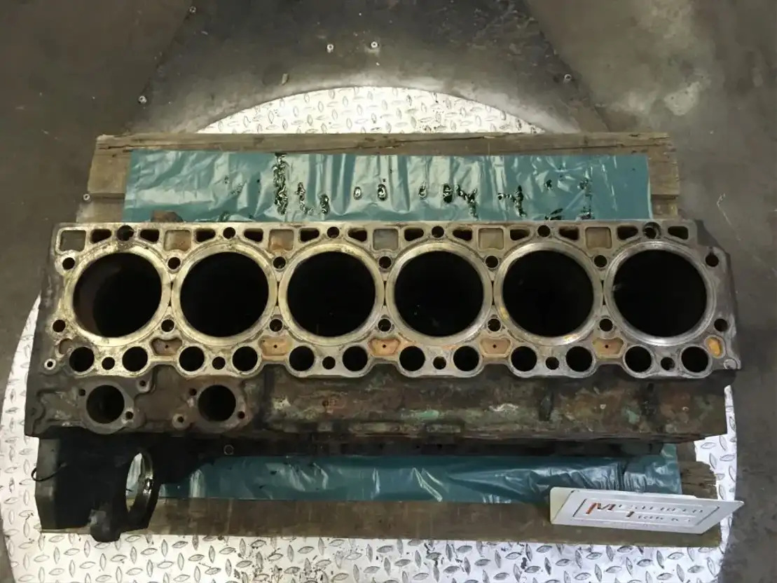Volvo Motorblok - Motor und Teile für LKW: das Bild 4 Volvo Motorblok - Motor und Teile für LKW: das Bild 4