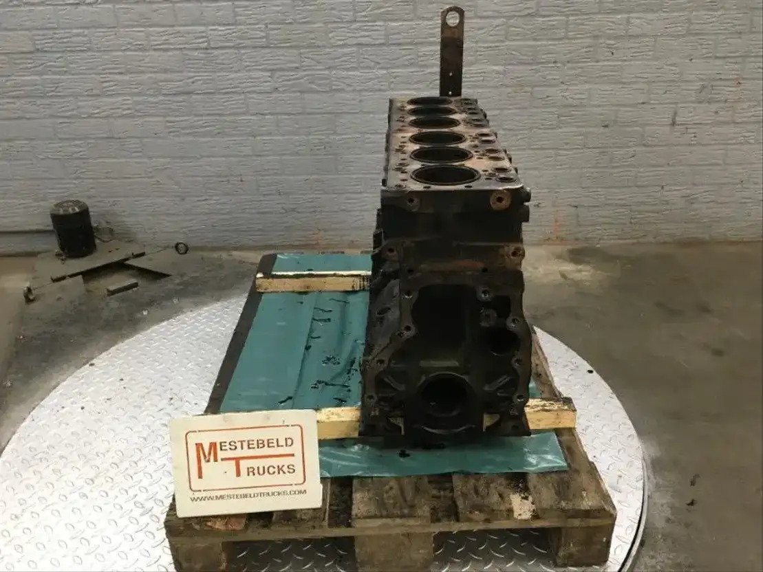 Volvo Motorblok kaal - Motor und Teile für LKW: das Bild 4 Volvo Motorblok kaal - Motor und Teile für LKW: das Bild 4