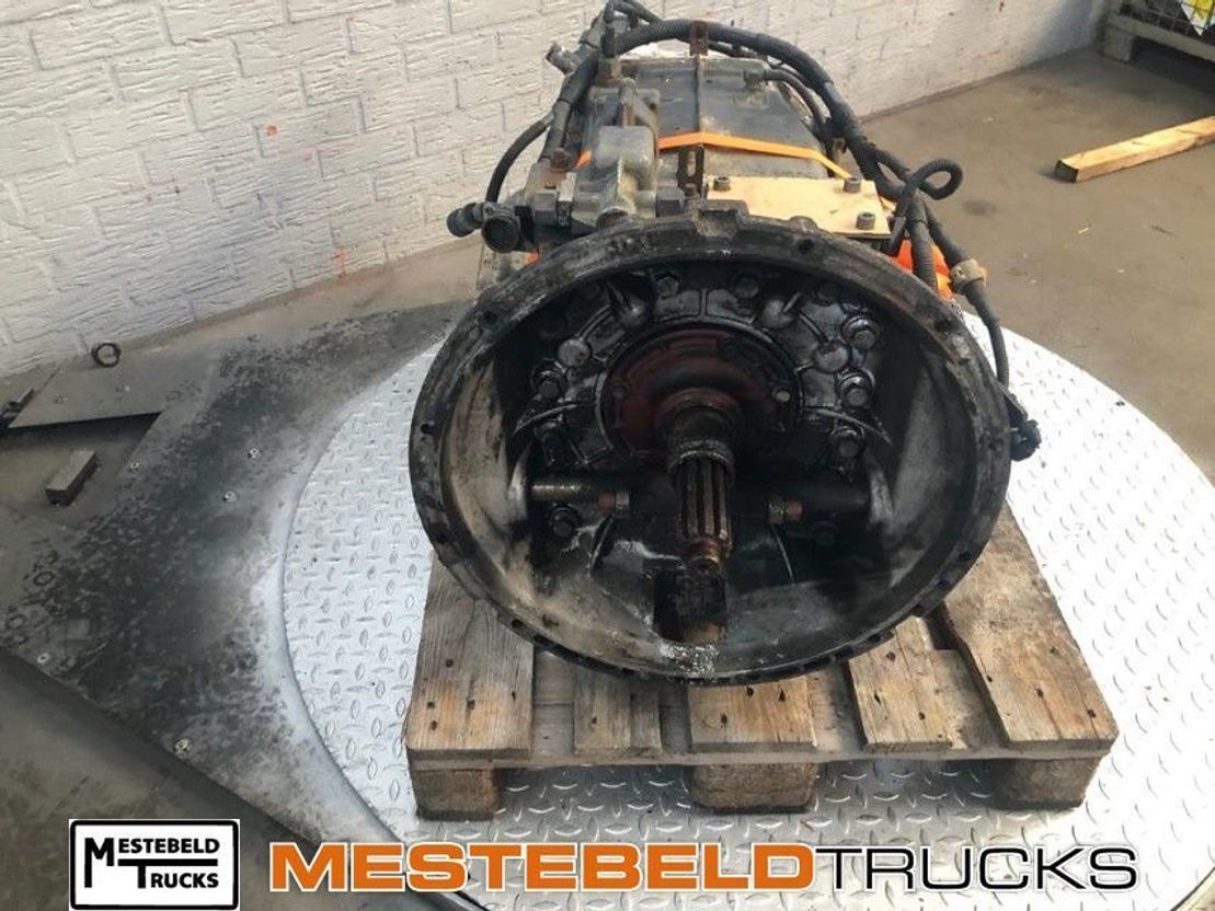 Volvo Versnellingsbak SR1700 - Getriebe für LKW: das Bild 2 Volvo Versnellingsbak SR1700 - Getriebe für LKW: das Bild 2