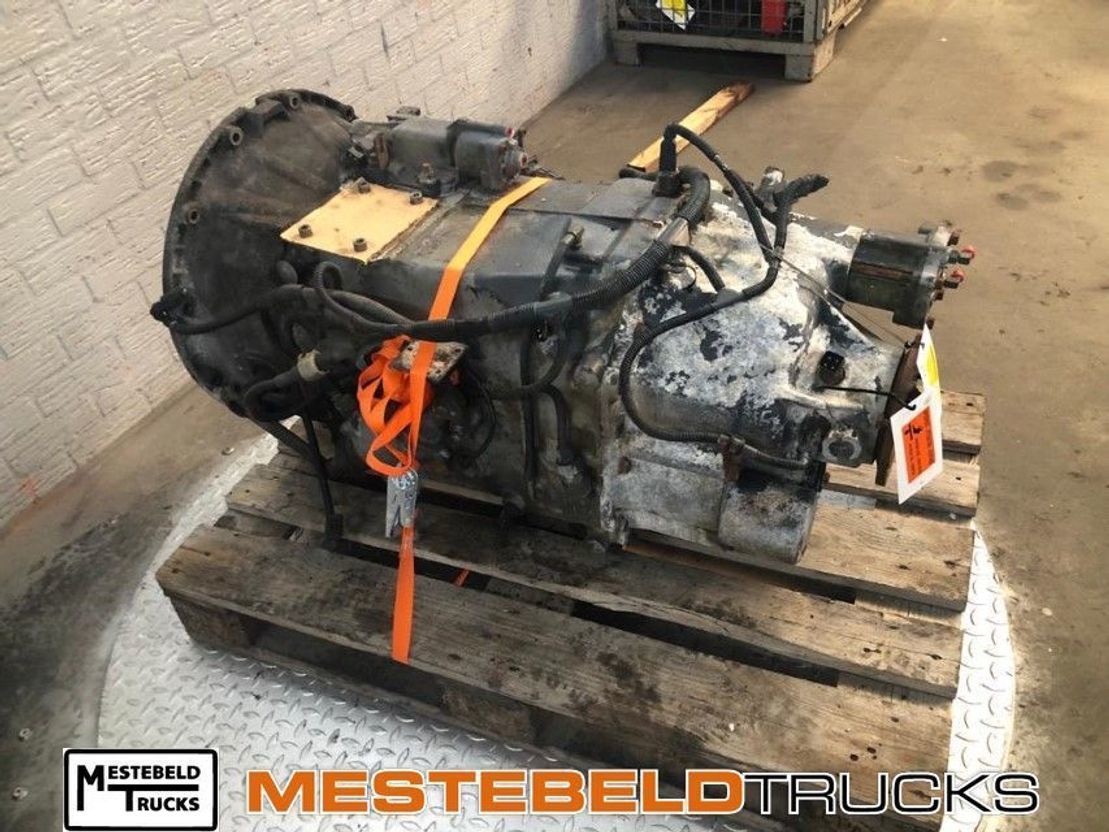 Volvo Versnellingsbak SR1700 - Getriebe für LKW: das Bild 1 Volvo Versnellingsbak SR1700 - Getriebe für LKW: das Bild 1