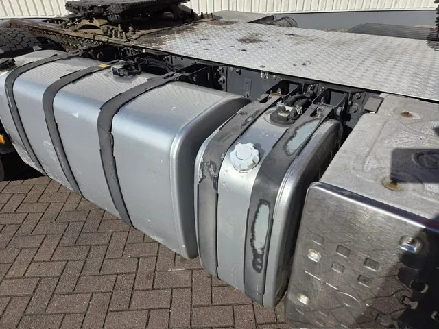 Volvo FM 12.400 NL-TRUCK - Sattelzugmaschine: das Bild 2 Volvo FM 12.400 NL-TRUCK - Sattelzugmaschine: das Bild 2