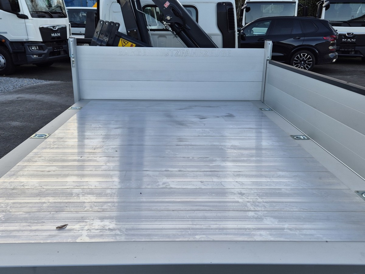 FUSO 3S15 Alukipper mit Ladekran 3 x hydr. - Kipper Transporter: das Bild 5 FUSO 3S15 Alukipper mit Ladekran 3 x hydr. - Kipper Transporter: das Bild 5
