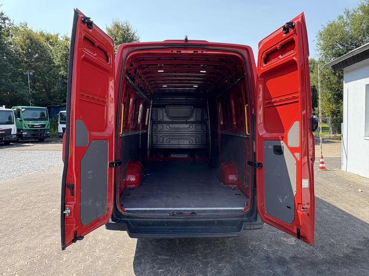 VW Crafter 35 Maxi L5H3 Extralang Kamera - Kastenwagen: das Bild 5 VW Crafter 35 Maxi L5H3 Extralang Kamera - Kastenwagen: das Bild 5