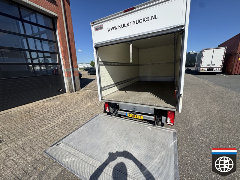 Koffer Transporter Mercedes-Benz Sprinter 316 CDI 1000kg load capacity - box - tailf lift: das Bild 6