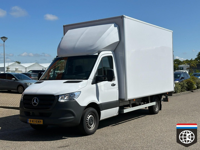 Mercedes-Benz Sprinter - Koffer Transporter: das Bild 3 Mercedes-Benz Sprinter - Koffer Transporter: das Bild 3
