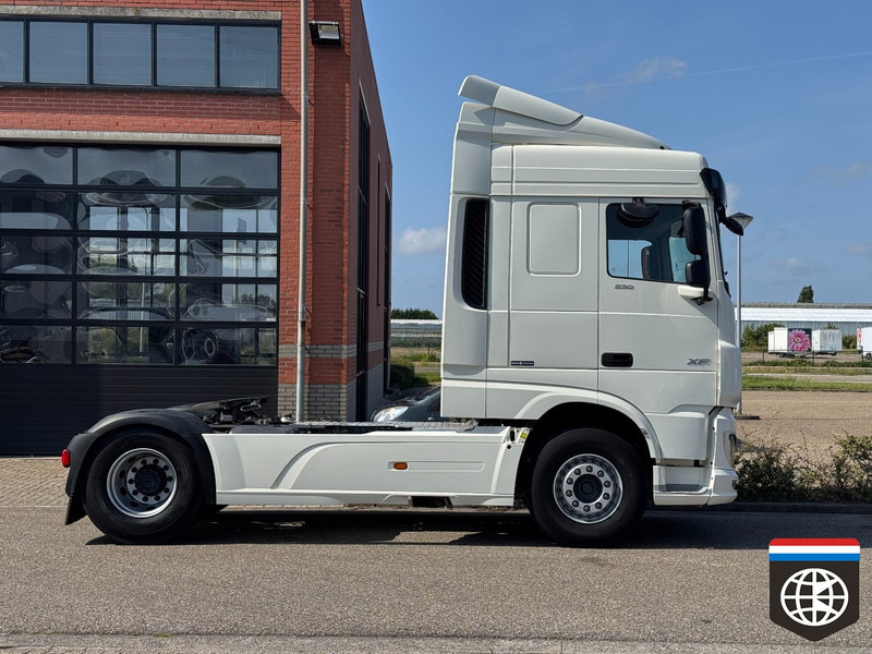 DAF XF 530 FT RETARDER - EURO 6 D - NIGHT A/C - FULL SPOILER - Sattelzugmaschine: das Bild 3 DAF XF 530 FT RETARDER - EURO 6 D - NIGHT A/C - FULL SPOILER - Sattelzugmaschine: das Bild 3