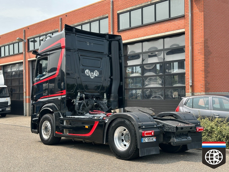 Mercedes-Benz ACTROS 1853 BigSpace - RETARDER - PTO hydraulics - NIGHT A/C - Sattelzugmaschine: das Bild 4 Mercedes-Benz ACTROS 1853 BigSpace - RETARDER - PTO hydraulics - NIGHT A/C - Sattelzugmaschine: das Bild 4