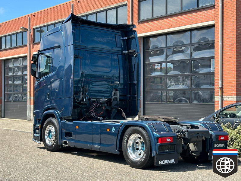 Scania S580 WB 3900 - HOLLAND TRUCK - 2X TANK - FULL AIR - RETARDER - Sattelzugmaschine: das Bild 4 Scania S580 WB 3900 - HOLLAND TRUCK - 2X TANK - FULL AIR - RETARDER - Sattelzugmaschine: das Bild 4